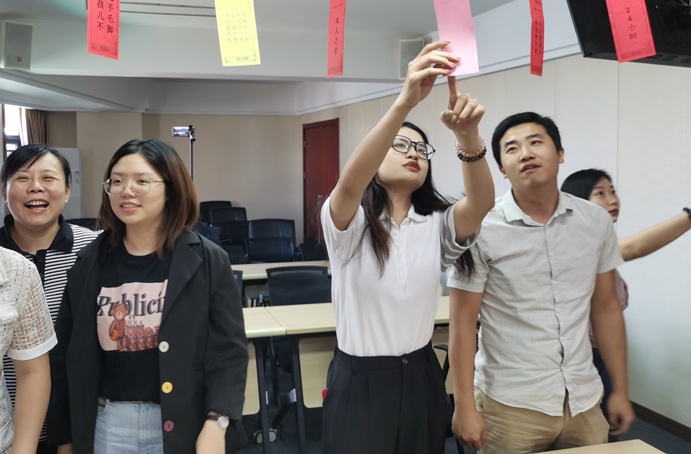 共青團(tuán)南昌市政建設(shè)集團(tuán)有限公司委員會(huì)舉辦了“承傳統(tǒng)文化，享團(tuán)圓美滿(mǎn)”中秋主題活動(dòng)6911.jpg