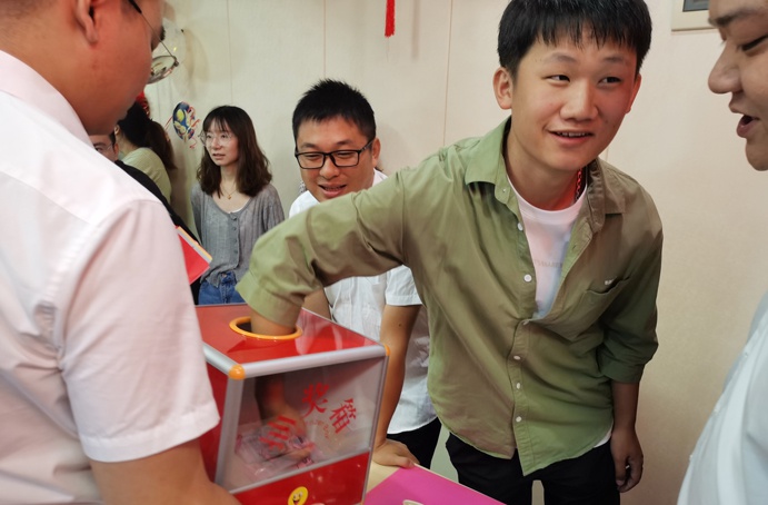 共青團(tuán)南昌市政建設(shè)集團(tuán)有限公司委員會(huì)舉辦了“承傳統(tǒng)文化，享團(tuán)圓美滿(mǎn)”中秋主題活動(dòng)6914.jpg